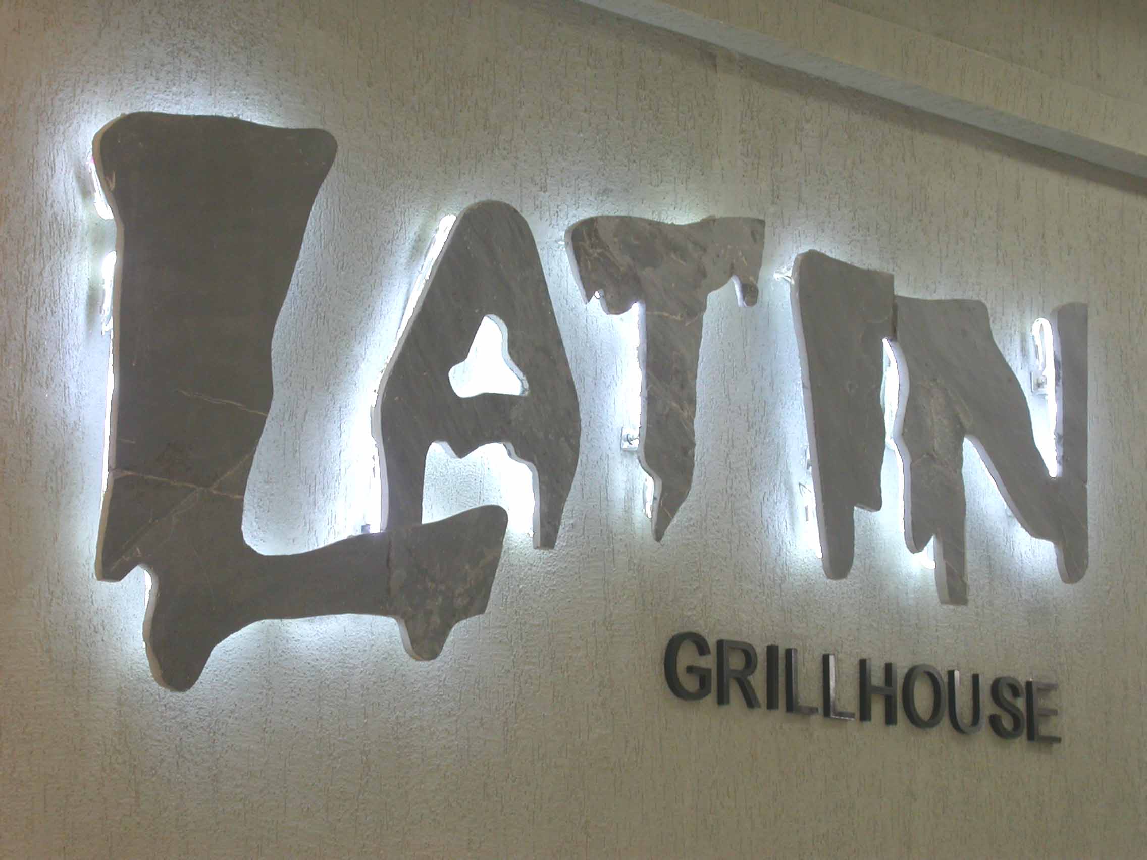 发光字的加工流程与五个常见问题